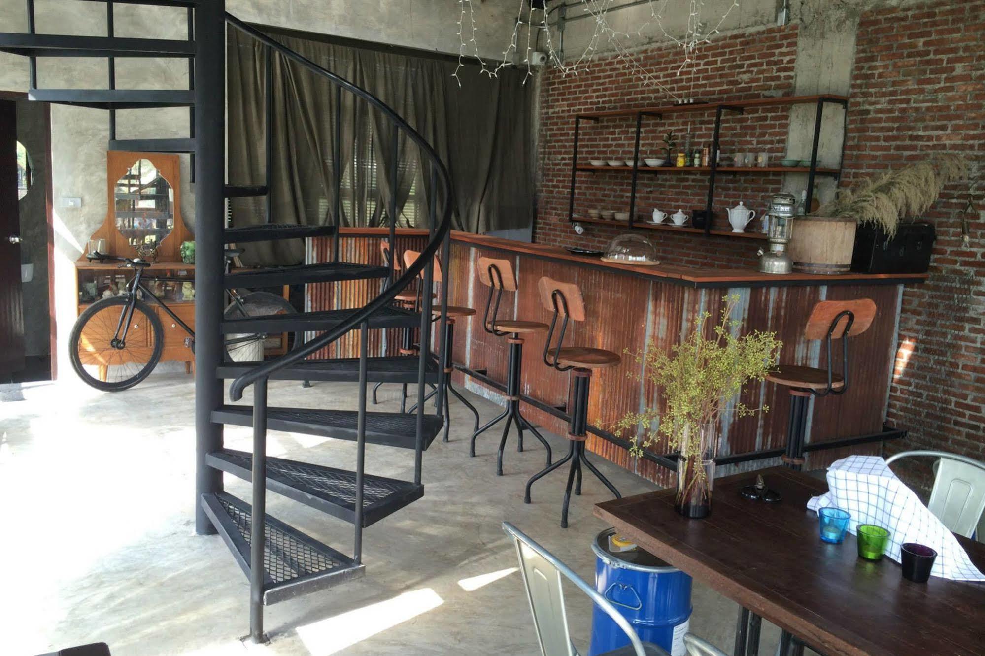 Rumpai Loft Habitat Chiang Mai Luaran gambar